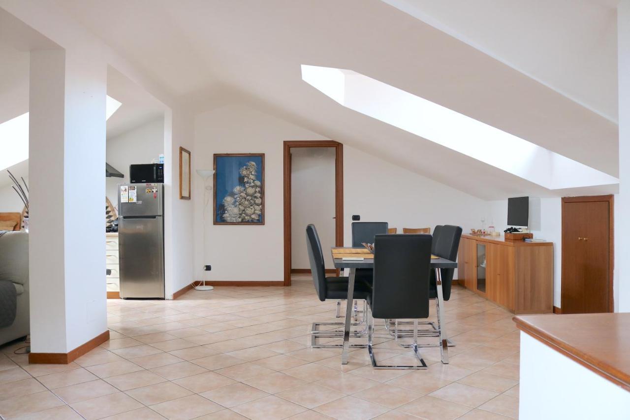 Lovely Apartment Near Canal - Via Foscolo Corsico Exterior photo