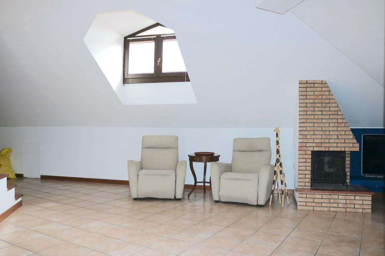 Lovely Apartment Near Canal - Via Foscolo Corsico Exterior photo